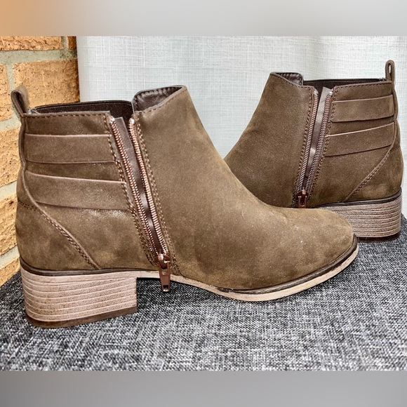 Pierre Dumas brown vegan suede booties - 8 - Picture 5 of 6